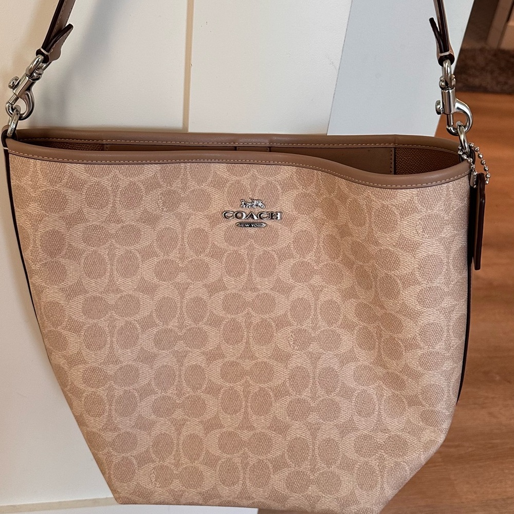 Coach Tan Signature Women's Bag